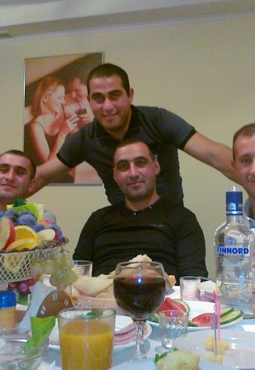 Edik Mxitaryan (@edikmxitaryan) — my photo № 1